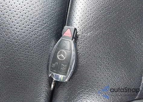 2016 Mercedes-Benz C 300 Sport 4Matic из США, поврежденный, VIN WDDWF4KB7GR149399